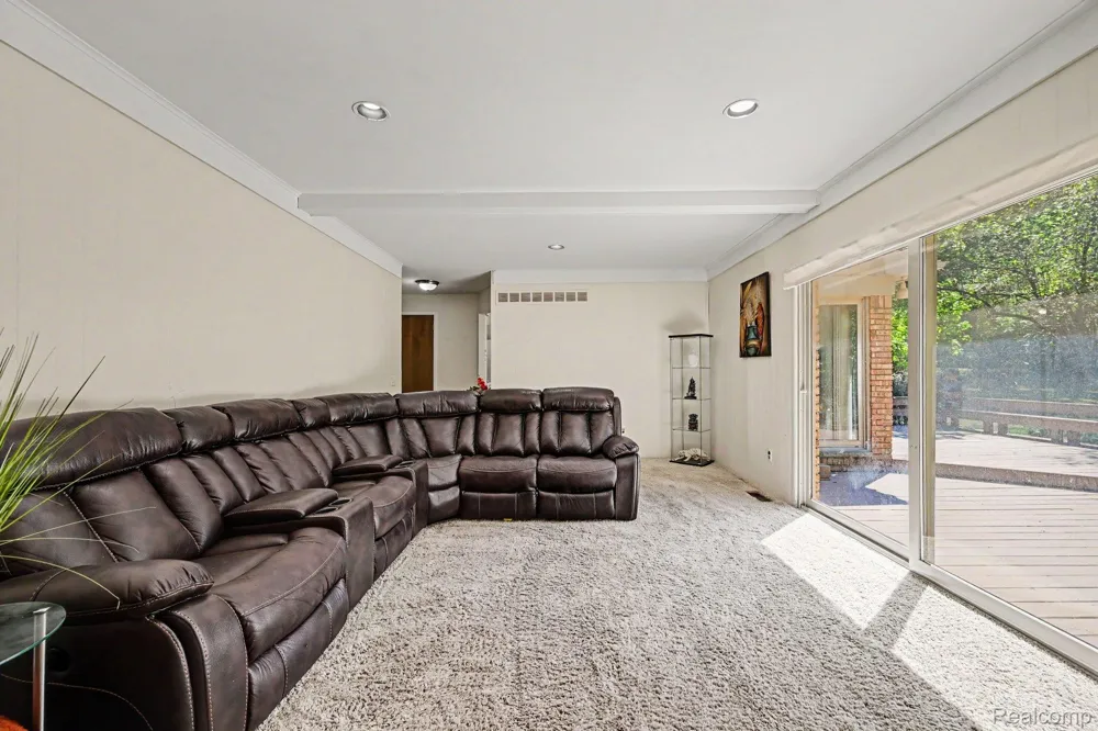 29579 Kings Pointe Court Farmington Hills City, MI 48331