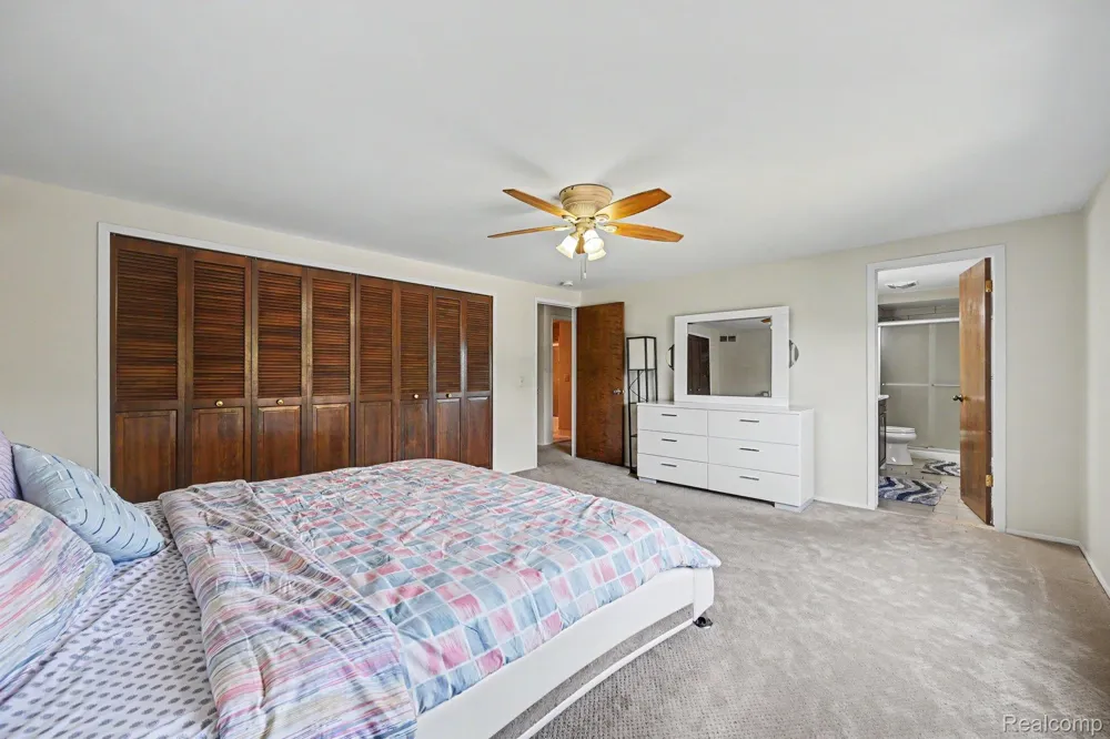 29579 Kings Pointe Court Farmington Hills City, MI 48331