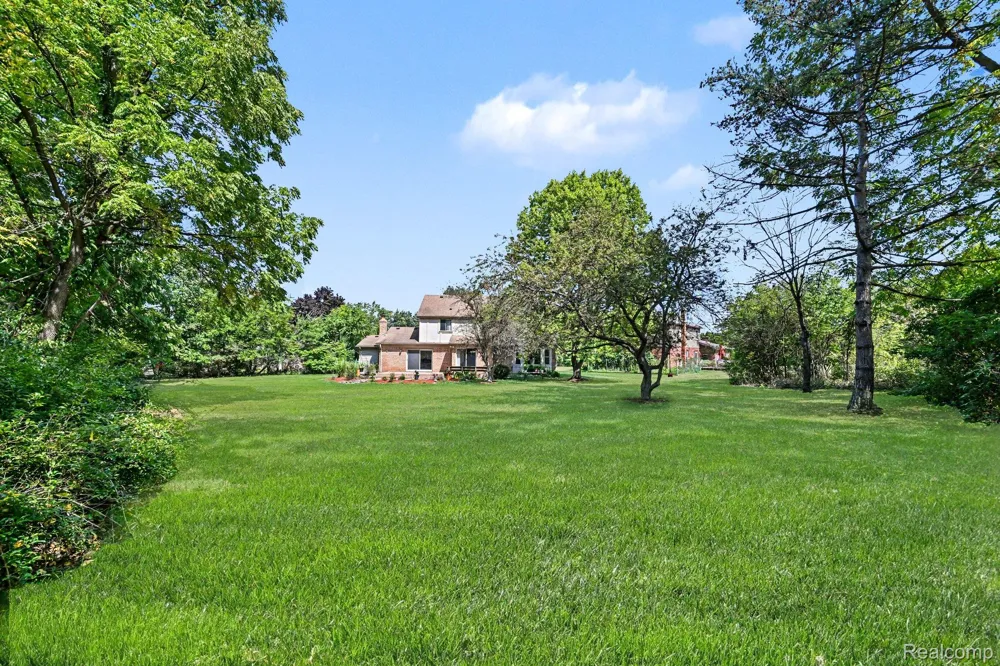 29579 Kings Pointe Court Farmington Hills City, MI 48331
