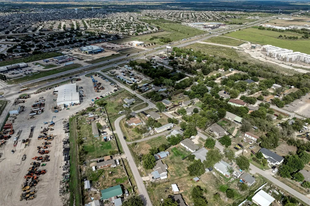 12901 New Katy Lane Manor, TX 78653