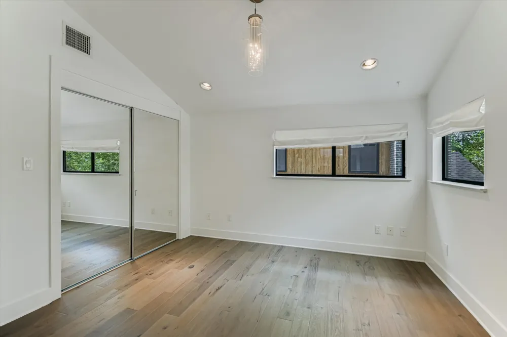 613 W Johanna Street Austin, TX 78704