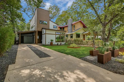 613 W Johanna Street
