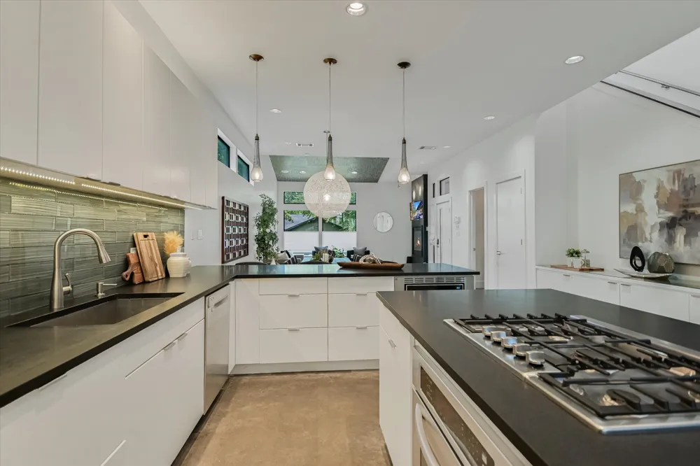 613 W Johanna Street Austin, TX 78704