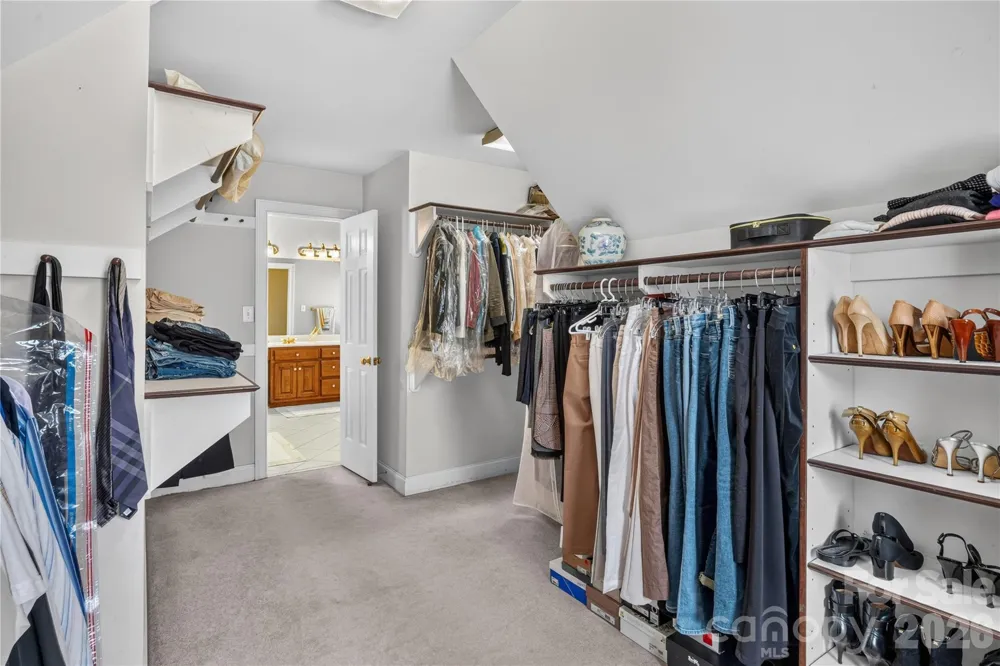 6041 Bluebird Hill Lane Matthews, NC 28104