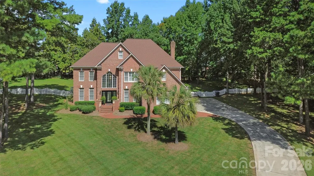 6041 Bluebird Hill Lane Matthews, NC 28104