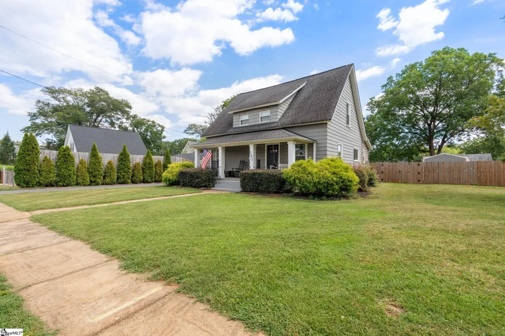 101 Bud Street Greenville, SC 29617