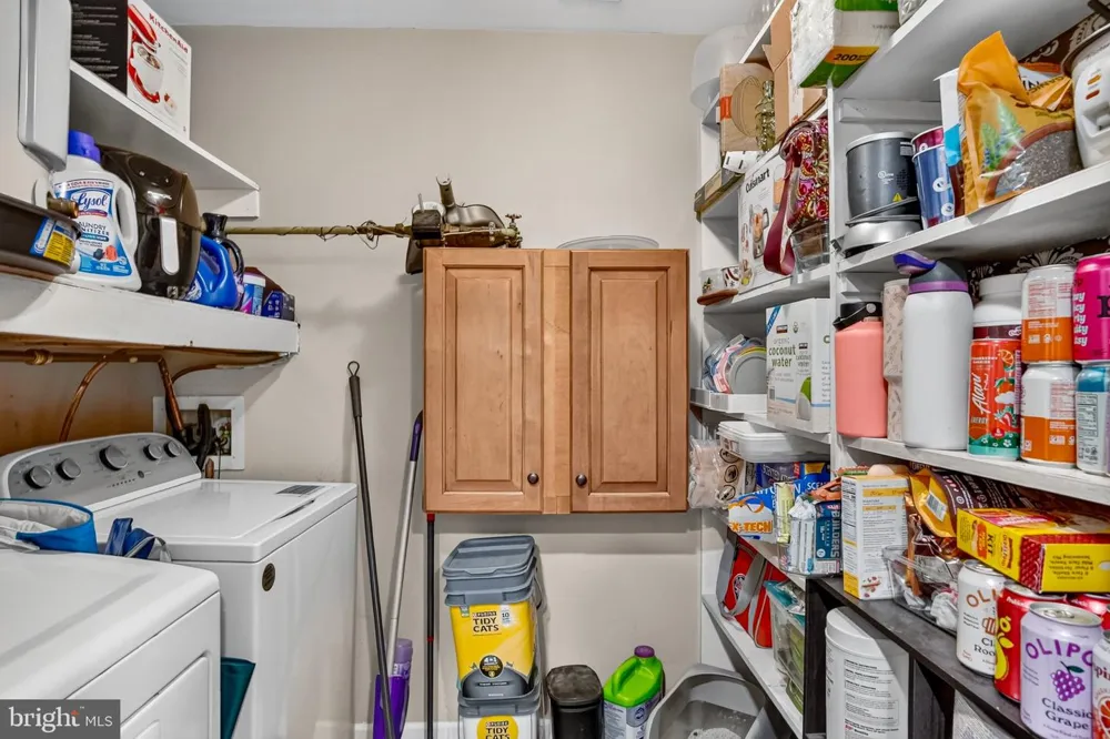 54 W BLUEBELL LANE Mount Laurel, NJ 08054