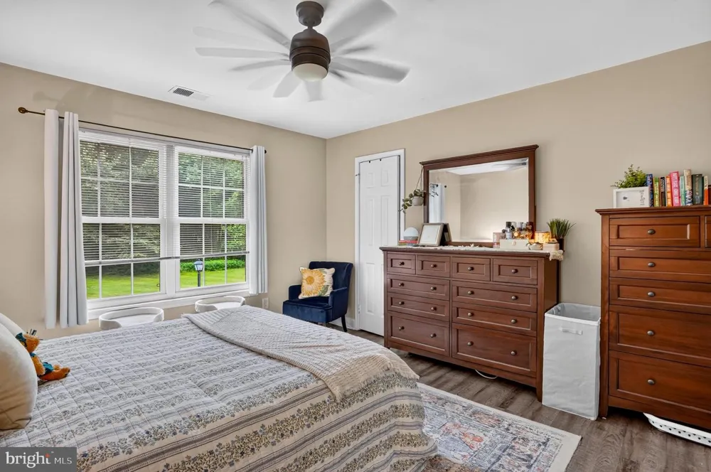 54 W BLUEBELL LANE Mount Laurel, NJ 08054