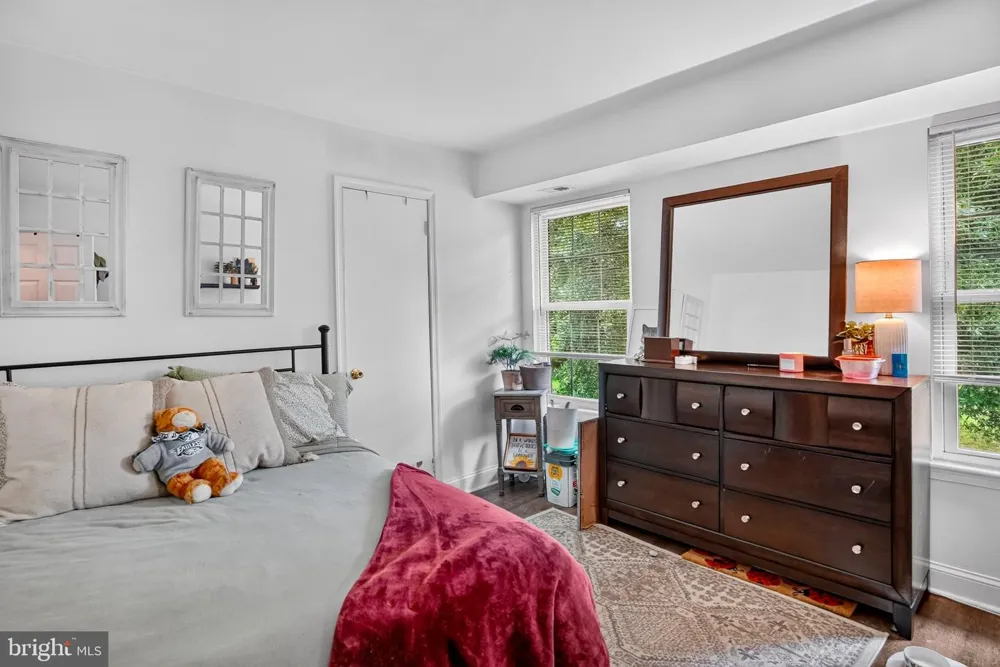 54 W BLUEBELL LANE Mount Laurel, NJ 08054