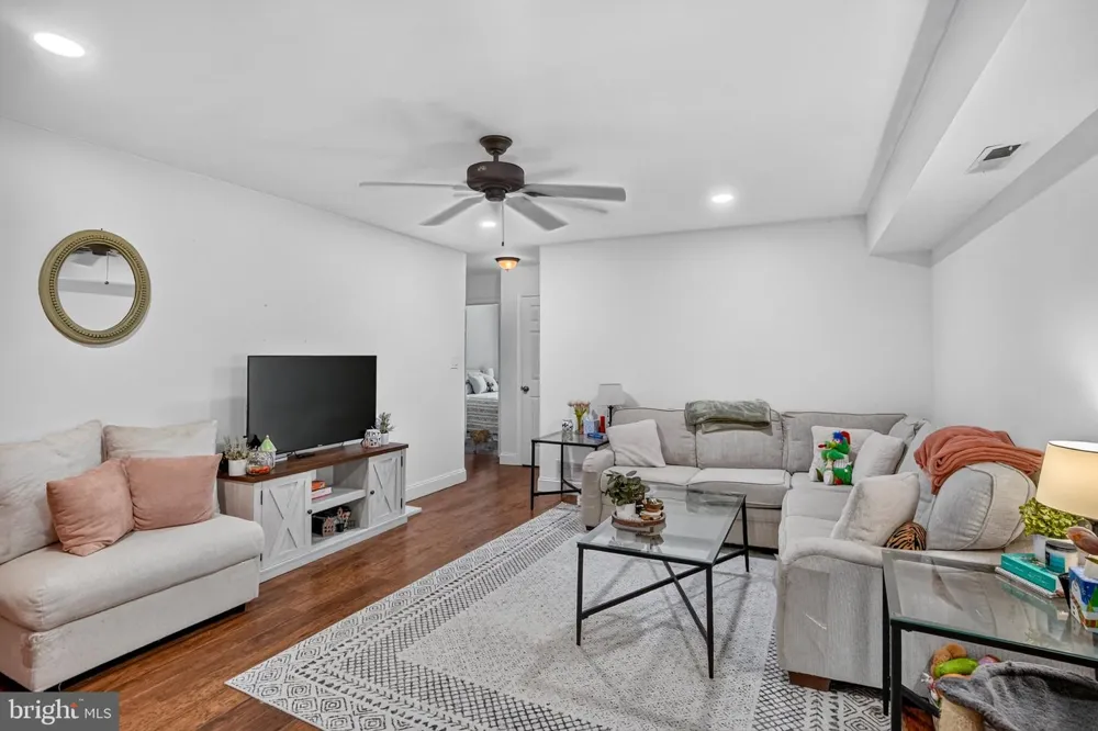 54 W BLUEBELL LANE Mount Laurel, NJ 08054