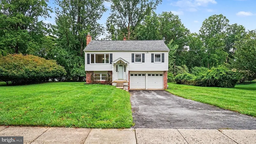 314 COLONIAL DRIVE Exton, PA 19341