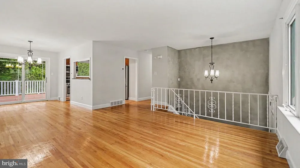 314 COLONIAL DRIVE Exton, PA 19341