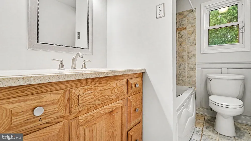 314 COLONIAL DRIVE Exton, PA 19341