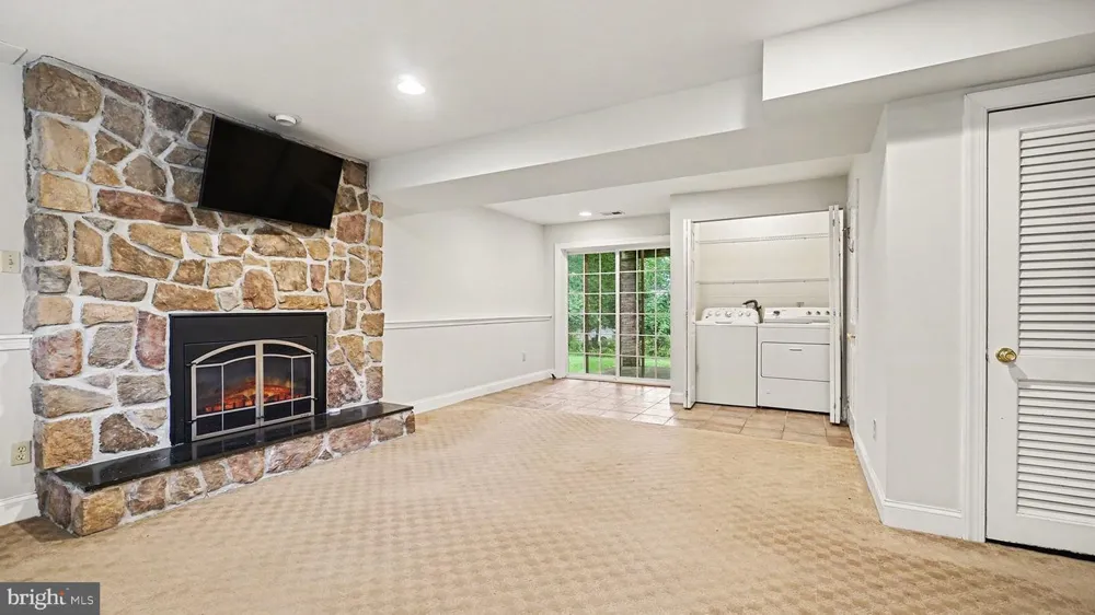314 COLONIAL DRIVE Exton, PA 19341