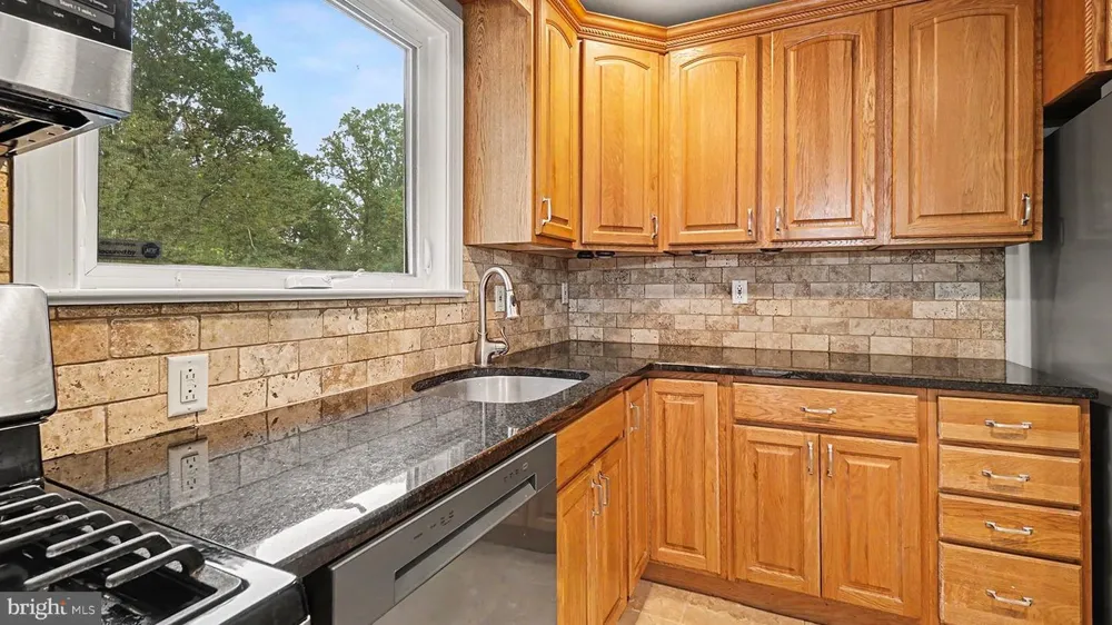 314 COLONIAL DRIVE Exton, PA 19341