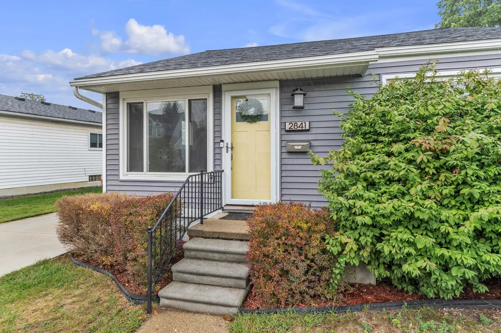 2841 Burdette Street Ferndale, MI 48220