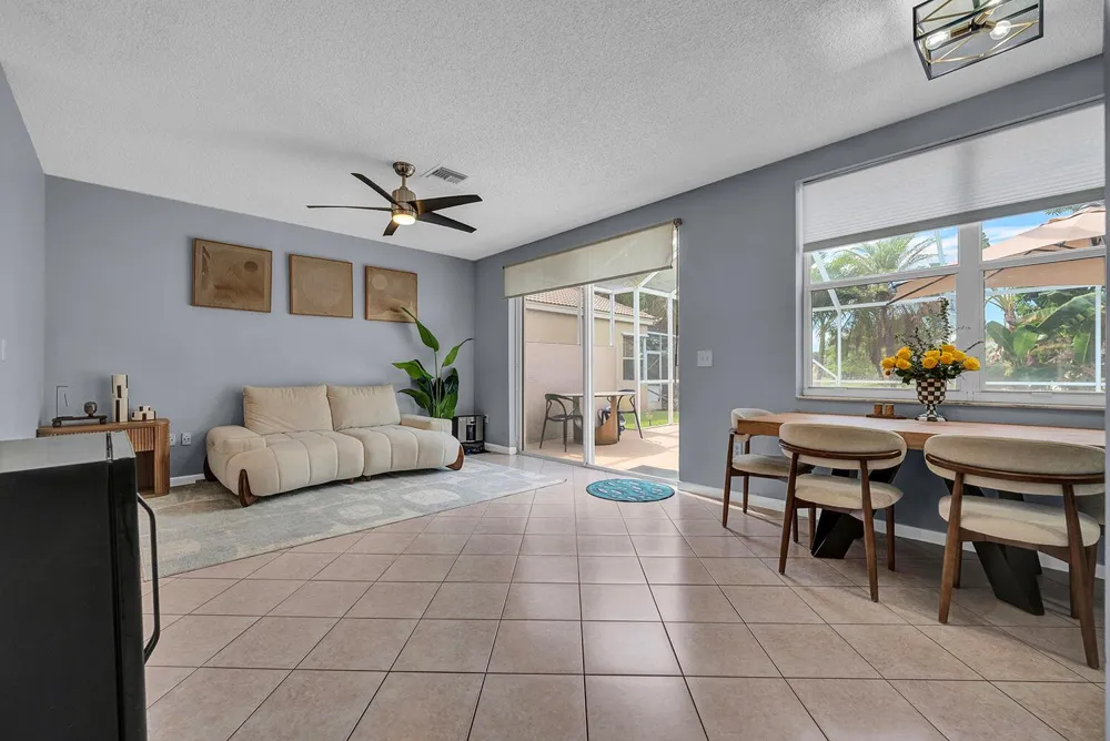7835 Rockport Circle Lake Worth, FL 33467