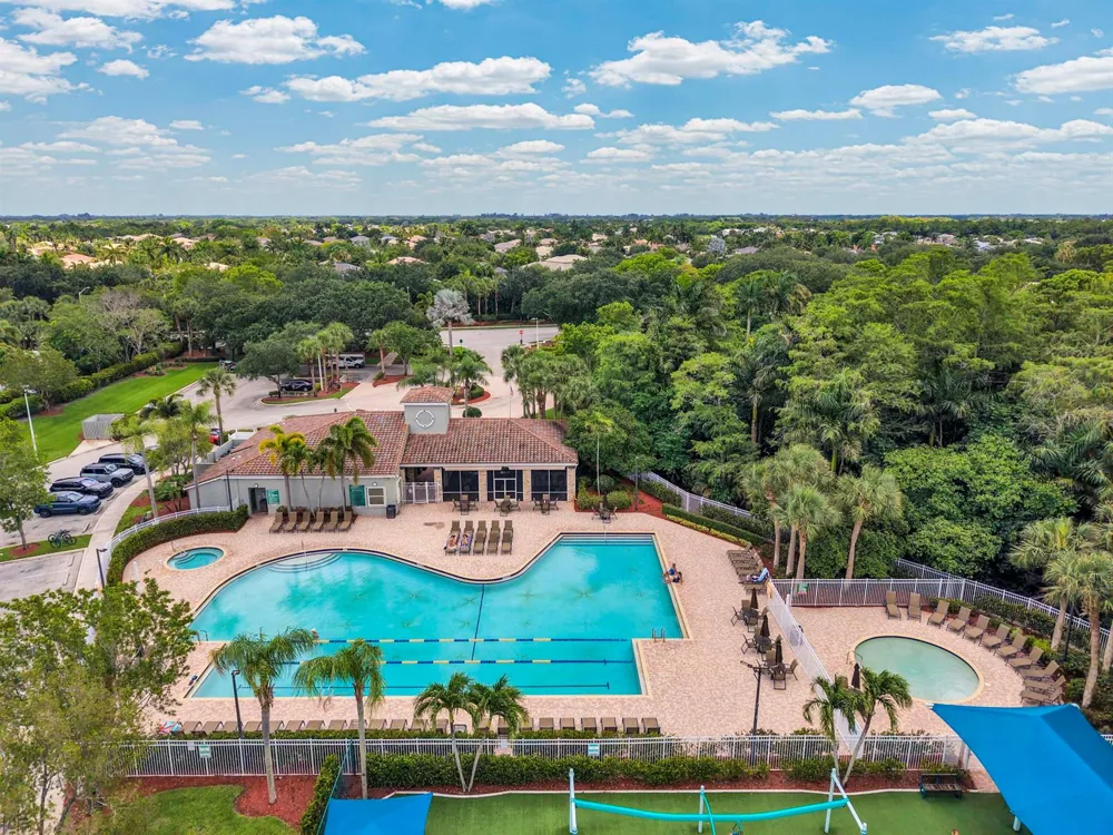 7835 Rockport Circle Lake Worth, FL 33467