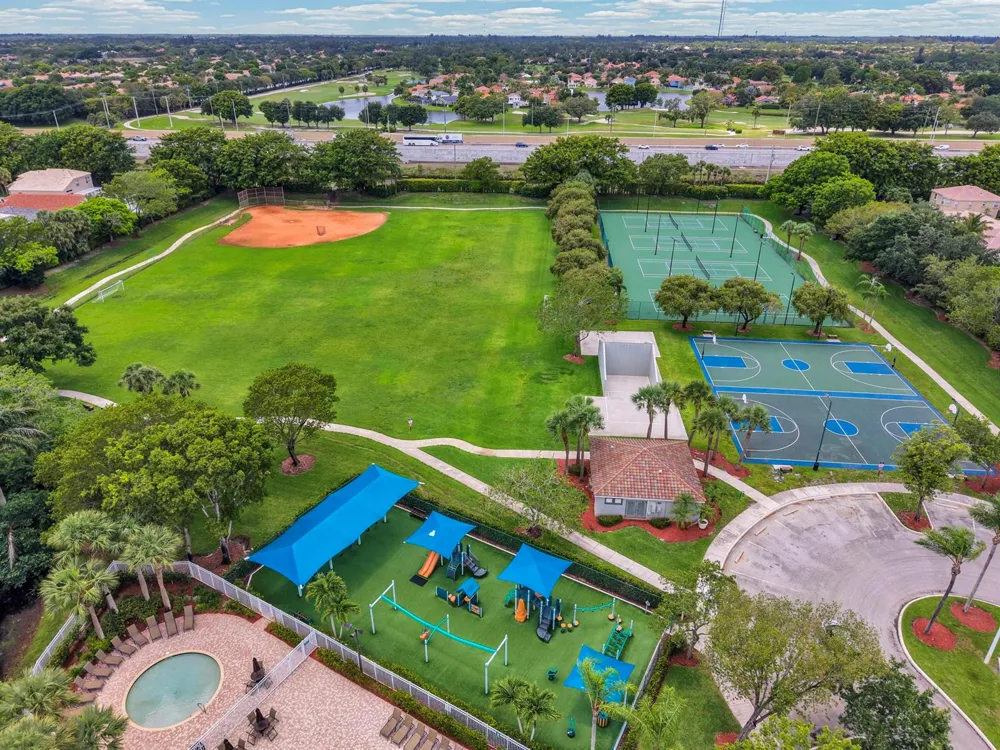 7835 Rockport Circle Lake Worth, FL 33467