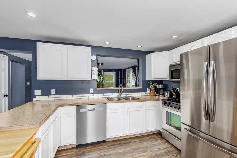 9915 Perry Street Holland Charter Township, MI 49464