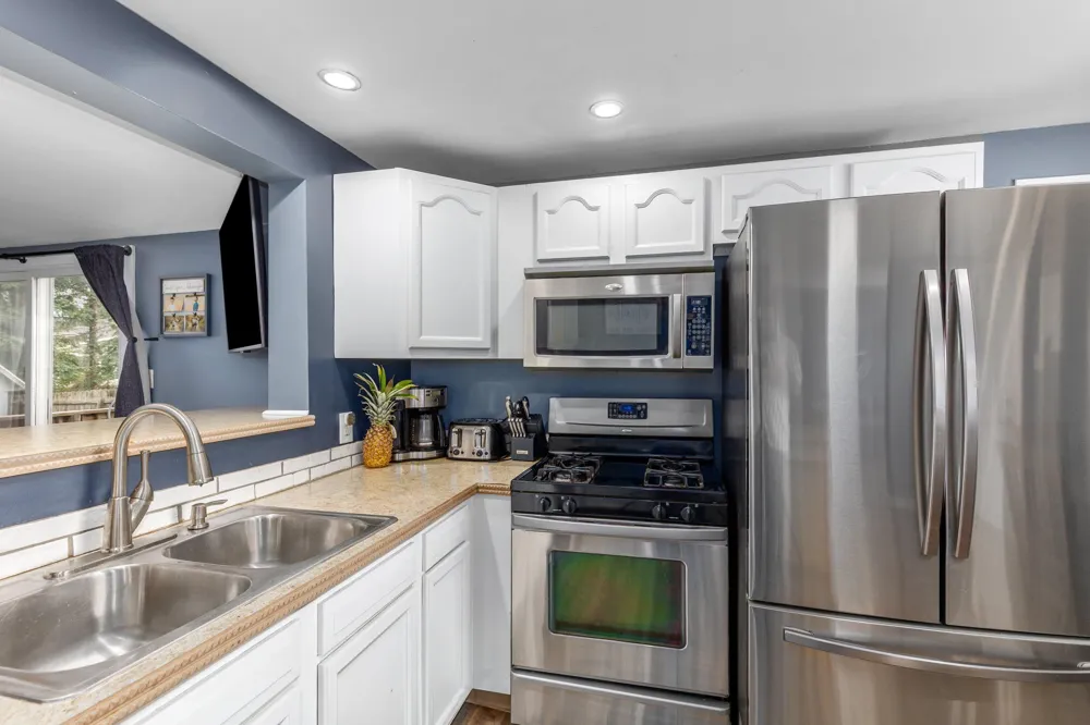 9915 Perry Street Holland Charter Township, MI 49464