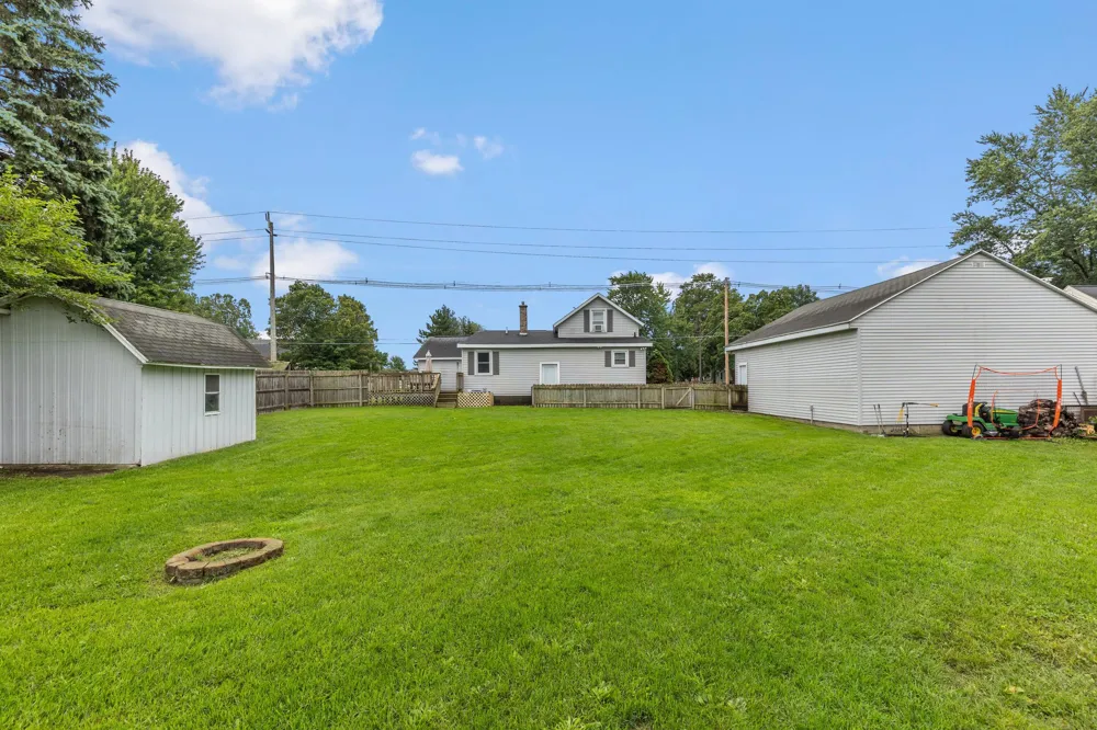 9915 Perry Street Holland Charter Township, MI 49464
