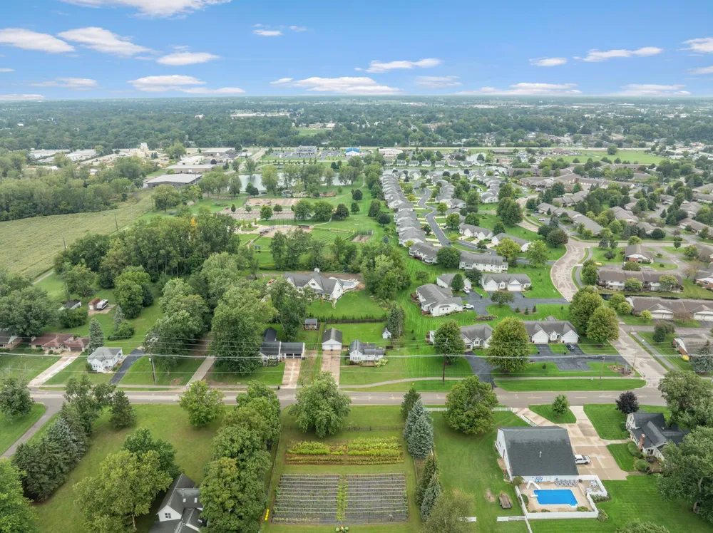 9915 Perry Street Holland Charter Township, MI 49464