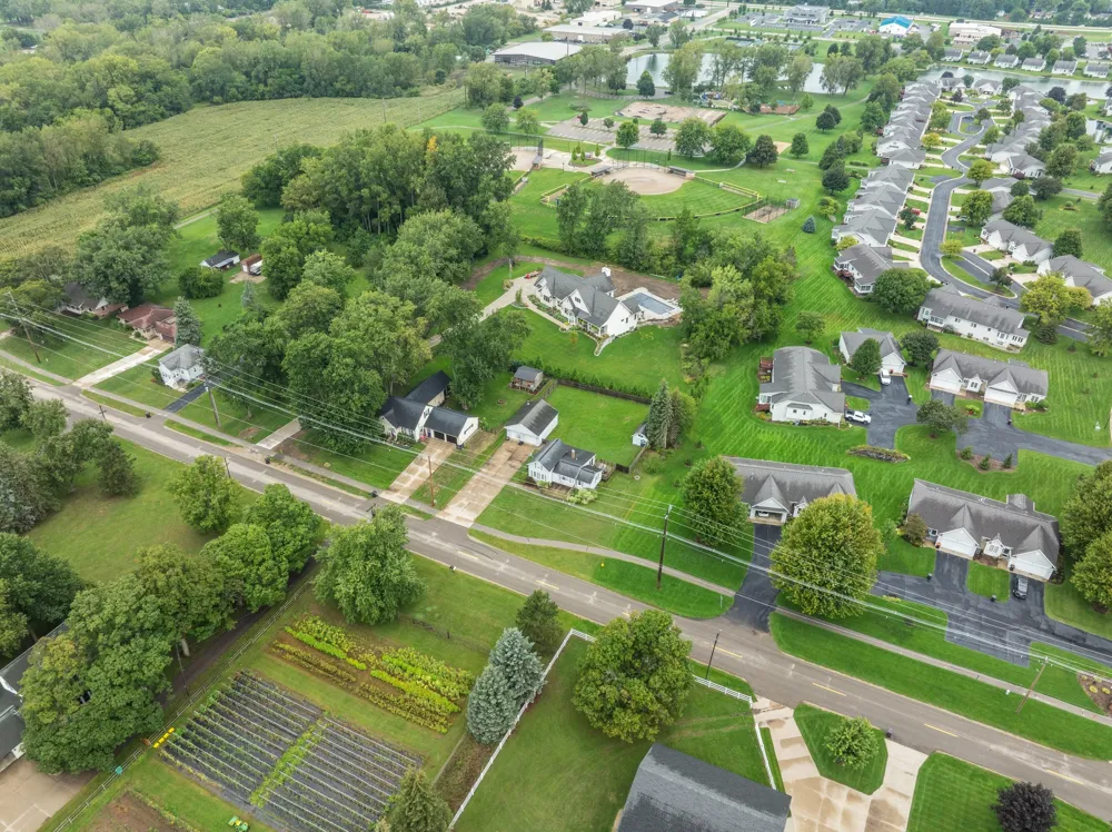 9915 Perry Street Holland Charter Township, MI 49464
