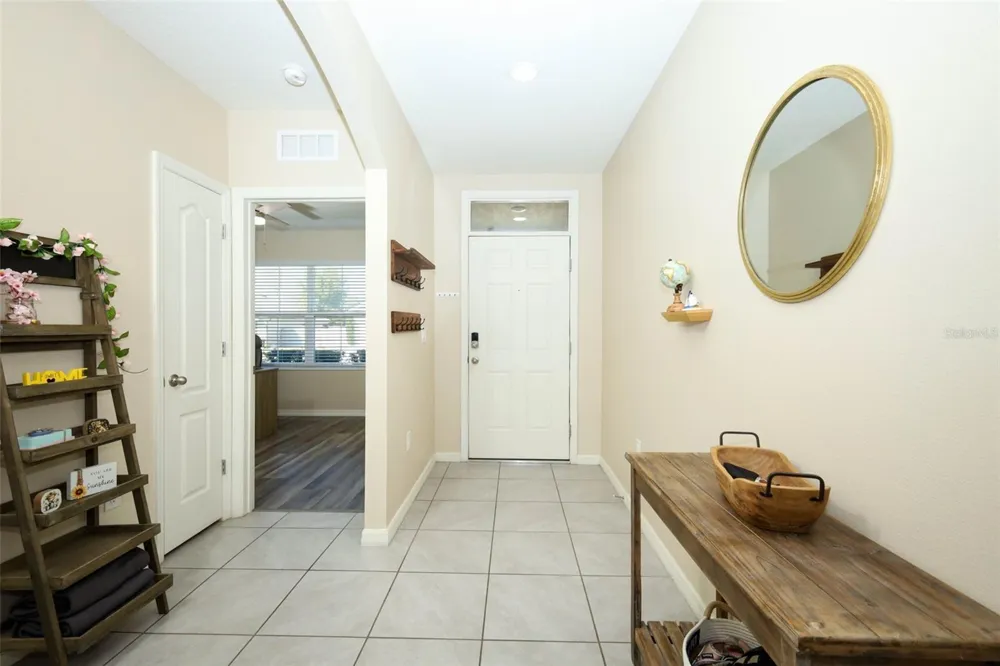 2657 GRAND CENTRAL AVE Tavares, FL 32778