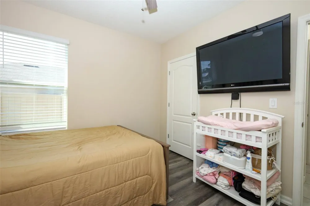 2657 GRAND CENTRAL AVE Tavares, FL 32778