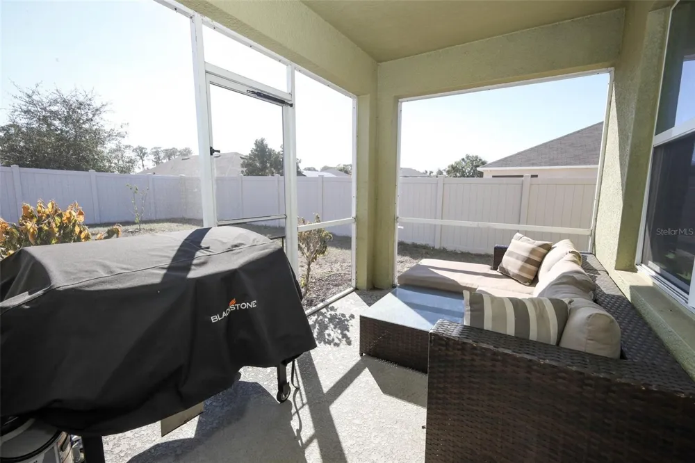 2657 GRAND CENTRAL AVE Tavares, FL 32778