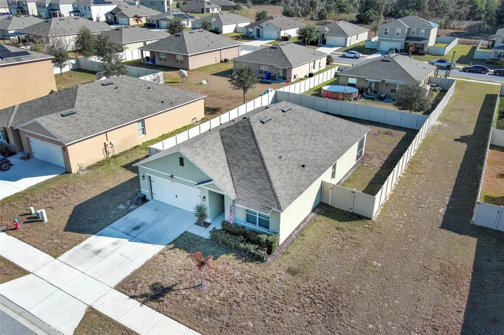 2657 GRAND CENTRAL AVE Tavares, FL 32778