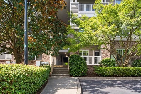 2700 Pine Tree Road NE #2104