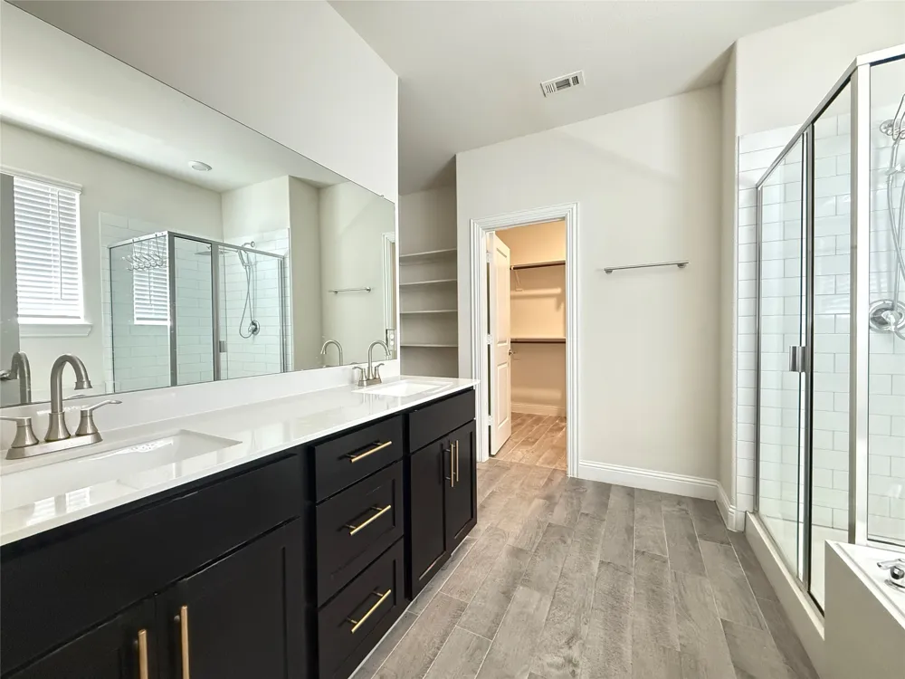 4238 Long Drive Forney, TX 75126