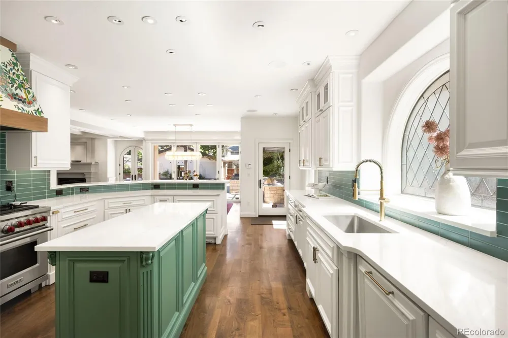 2534 S Saint Paul Street Denver, CO 80210