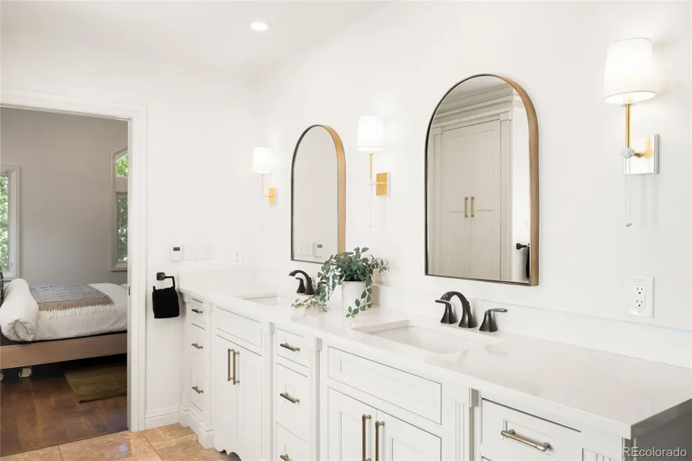 2534 S Saint Paul Street Denver, CO 80210