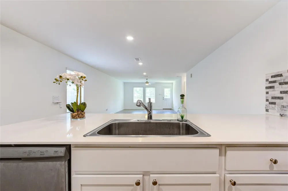 20926 Zuccala Drive New Caney, TX 77357