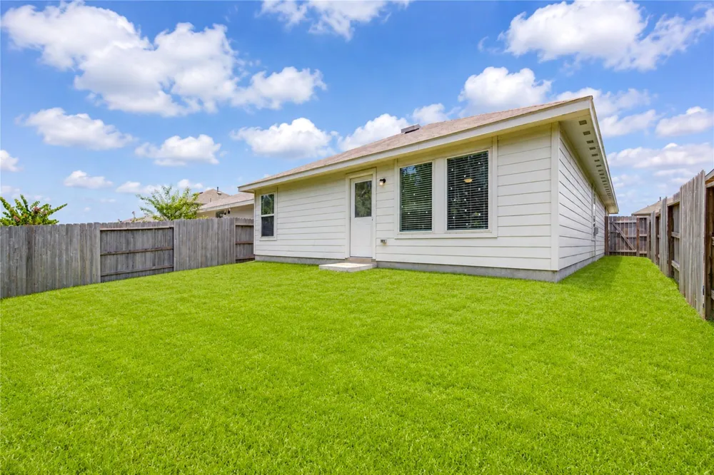 20926 Zuccala Drive New Caney, TX 77357