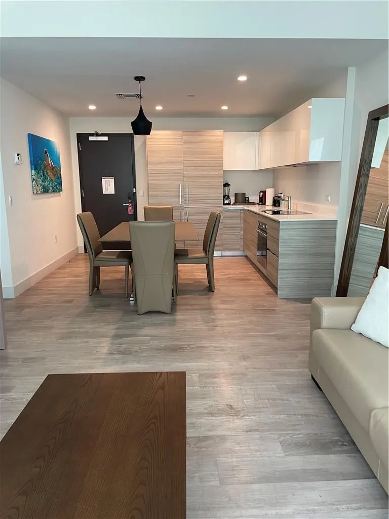 777 OCEAN DRIVE #N502 Hollywood, FL 33019