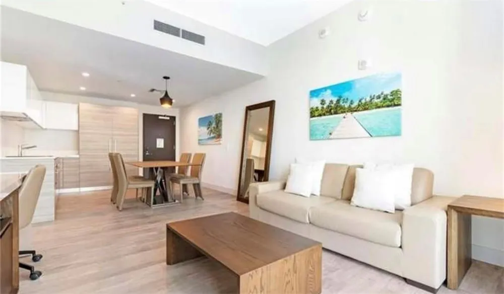 777 OCEAN DRIVE #N502 Hollywood, FL 33019