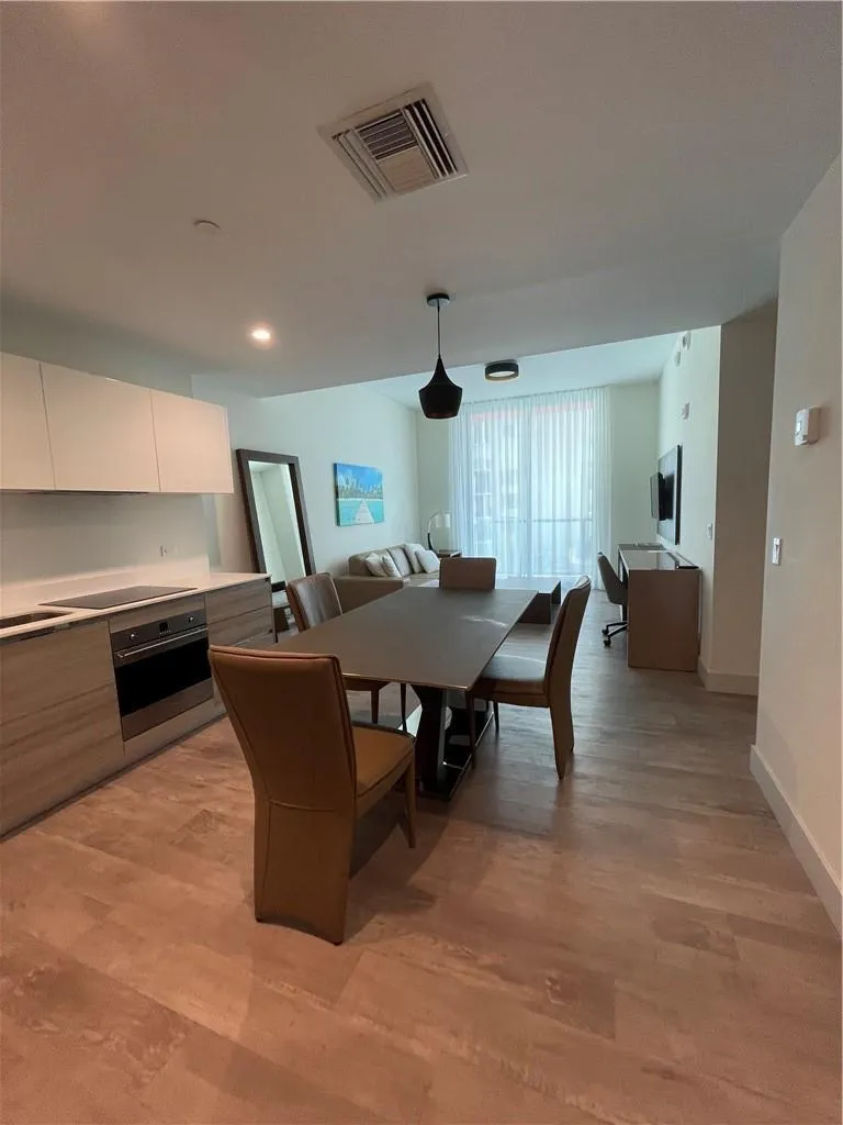 777 OCEAN DRIVE #N502 Hollywood, FL 33019