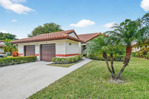 5423 Palm Springs Lane #B