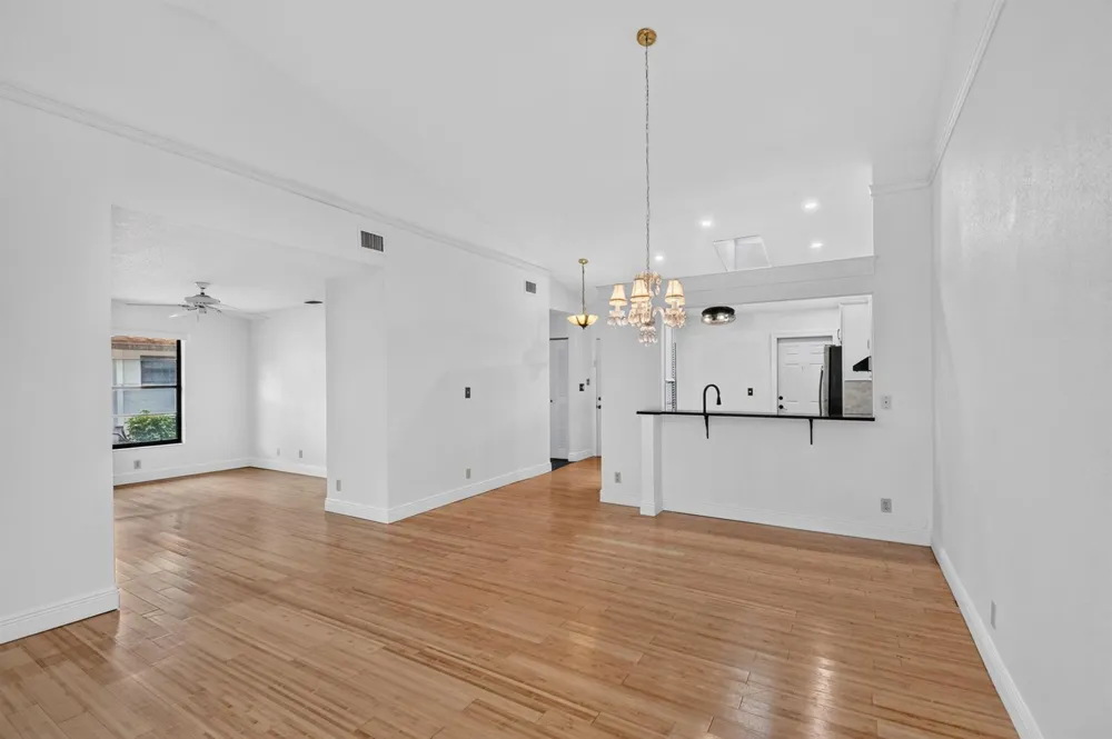 5423 Palm Springs Lane #B Boynton Beach, FL 33437