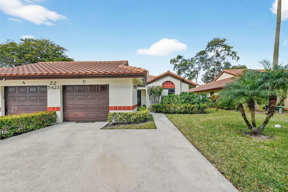 5423 Palm Springs Lane #B Boynton Beach, FL 33437