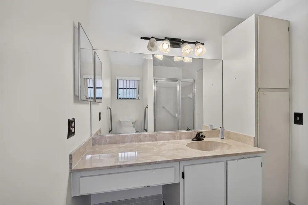 5423 Palm Springs Lane #B Boynton Beach, FL 33437