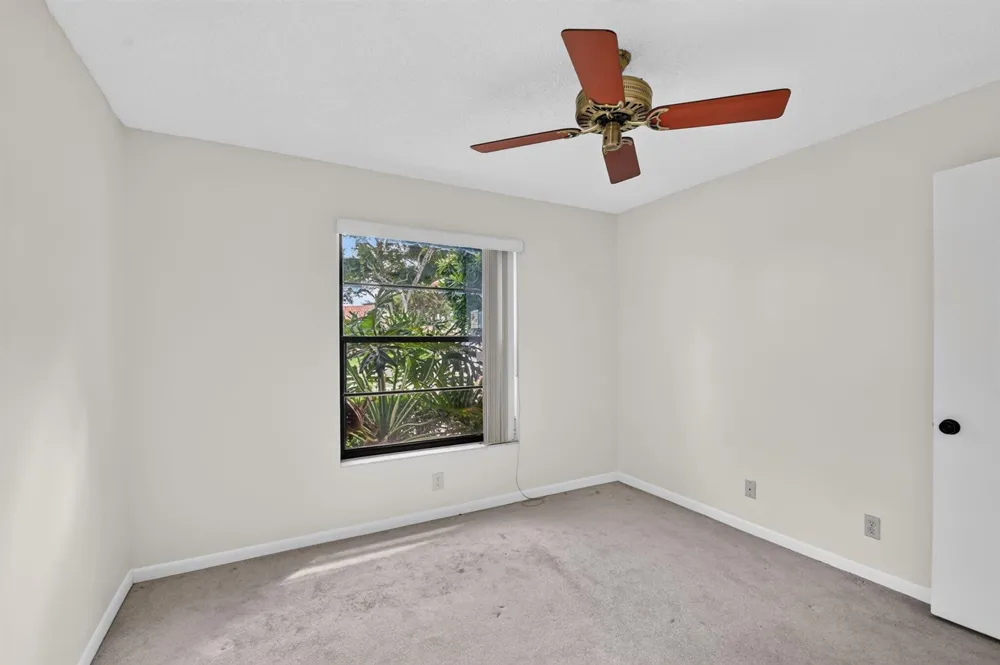 5423 Palm Springs Lane #B Boynton Beach, FL 33437