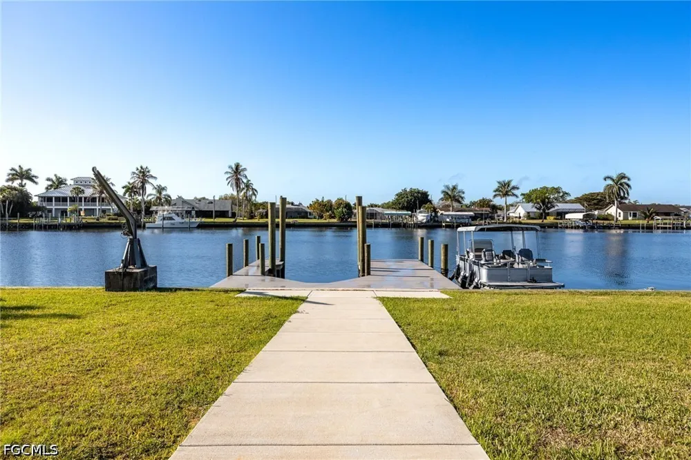 Mini Way Fort Myers, FL 33905