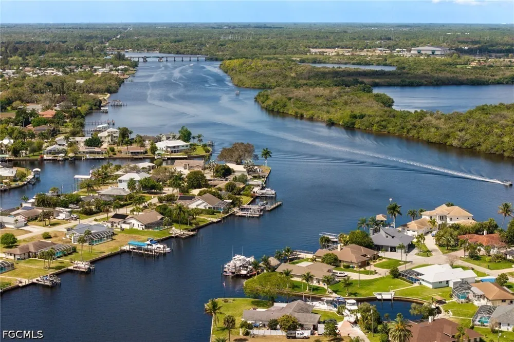Mini Way Fort Myers, FL 33905