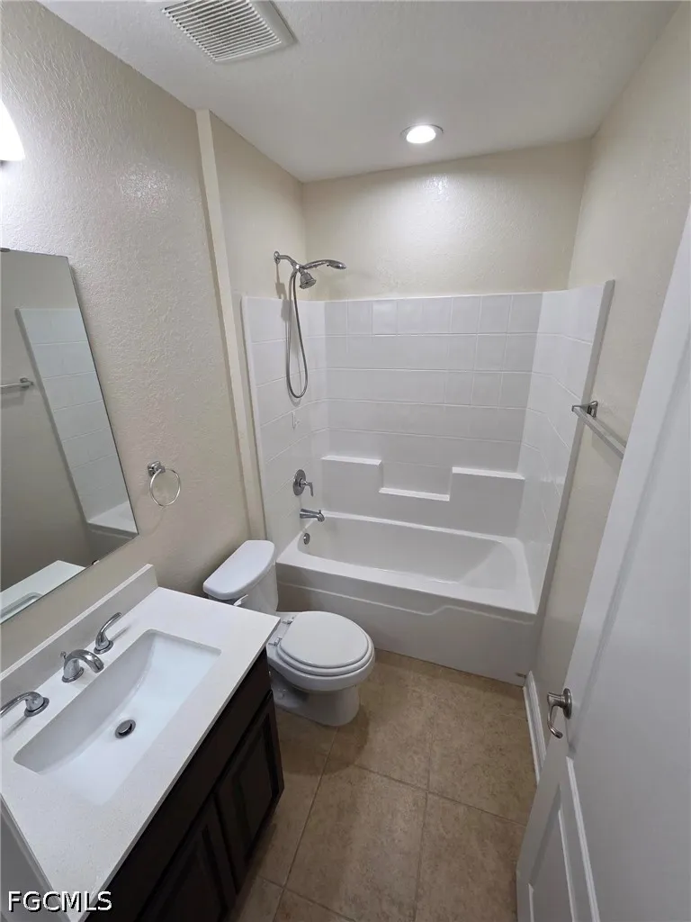 NW 24TH AVENUE Cape Coral, FL 33993