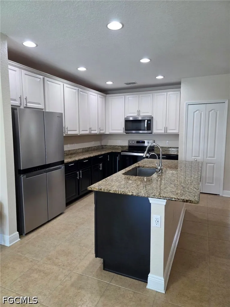 NW 24TH AVENUE Cape Coral, FL 33993